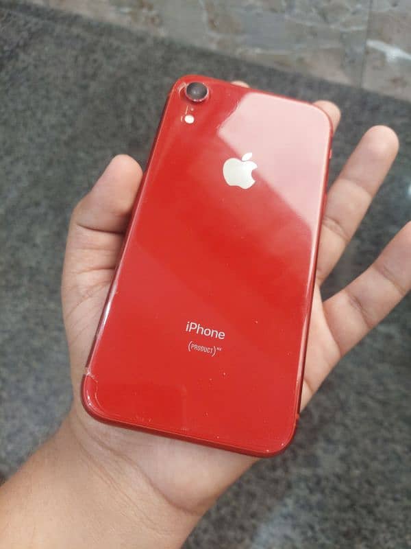 iphone xr red colour 4