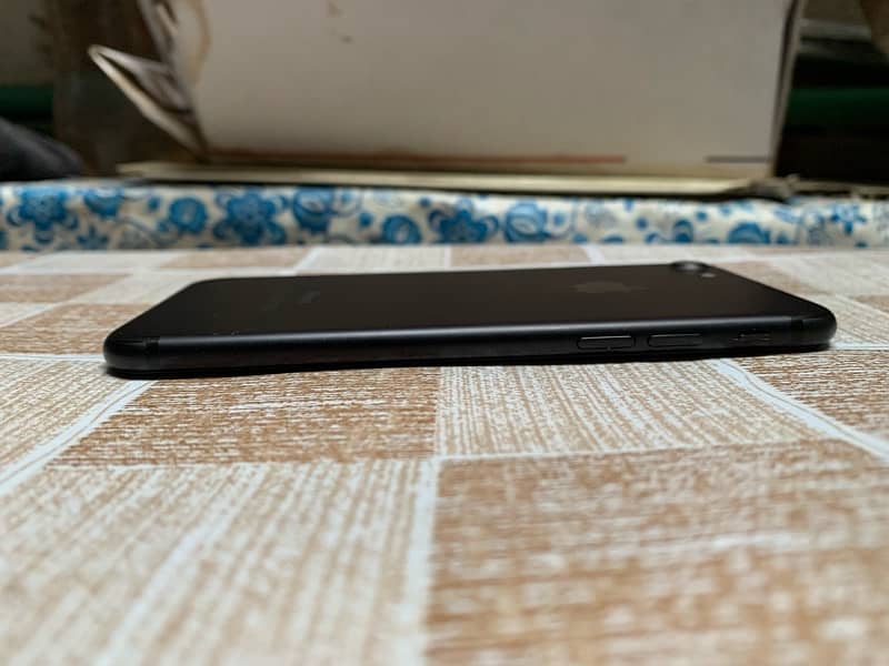 Iphone 7 128GB JV Non Pta 4