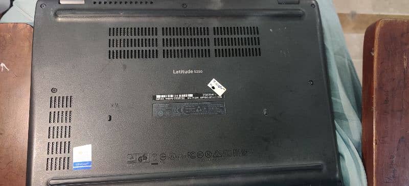 DELL core I5 8 generation 0