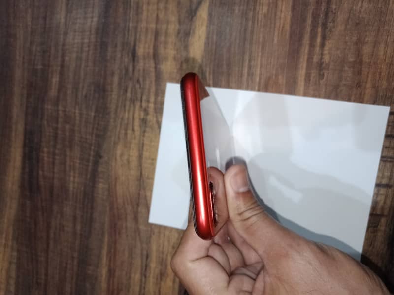 iPhone 8 Plus (Red Casing - 64GB) 4