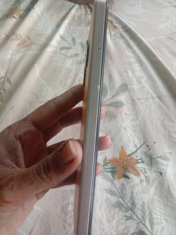 Selling Tecno spark10 0