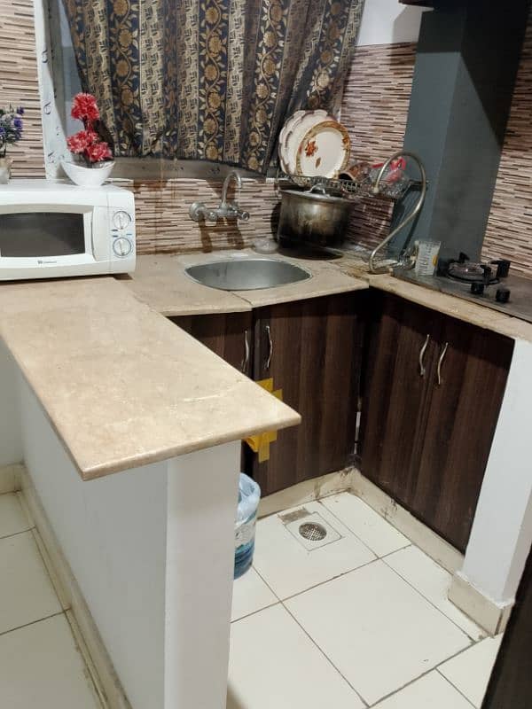 Apartment available for short time,per week, monthly basis 12