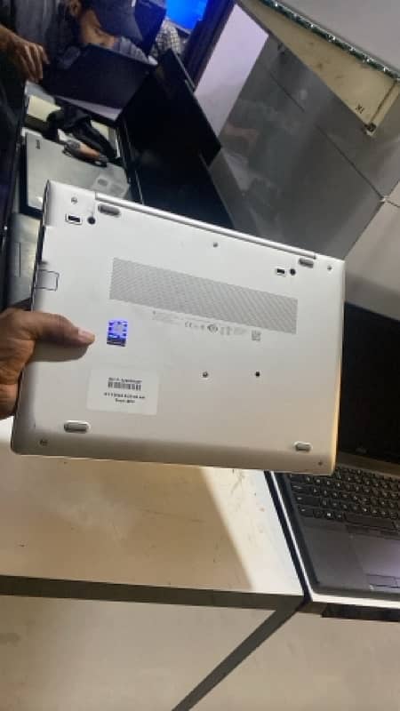 hp elite book 840G6 9