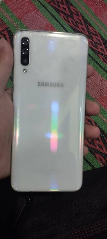 Samsung A70 6/128 with box 0