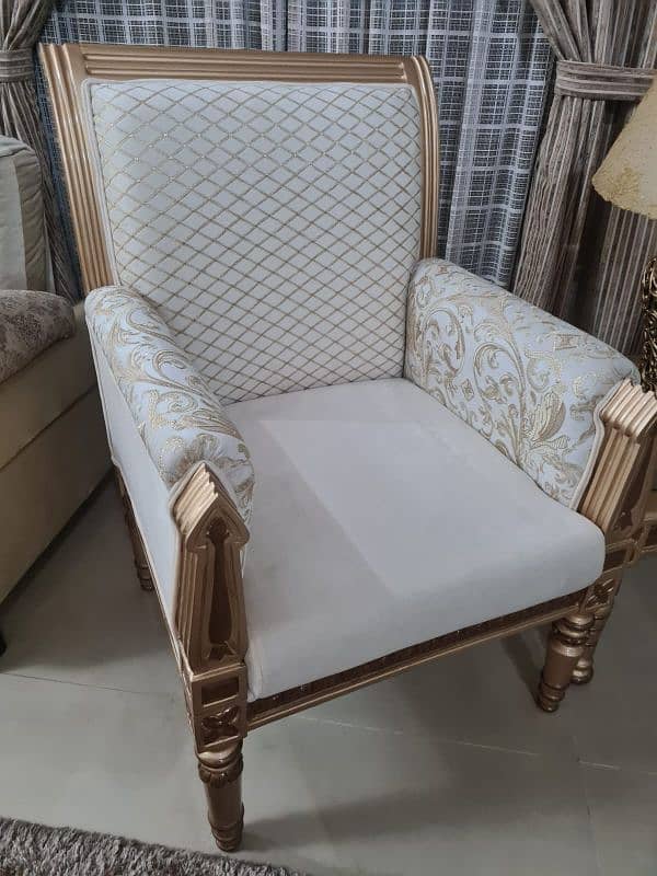 Sofa chairs with finest wood and cloth with table 1