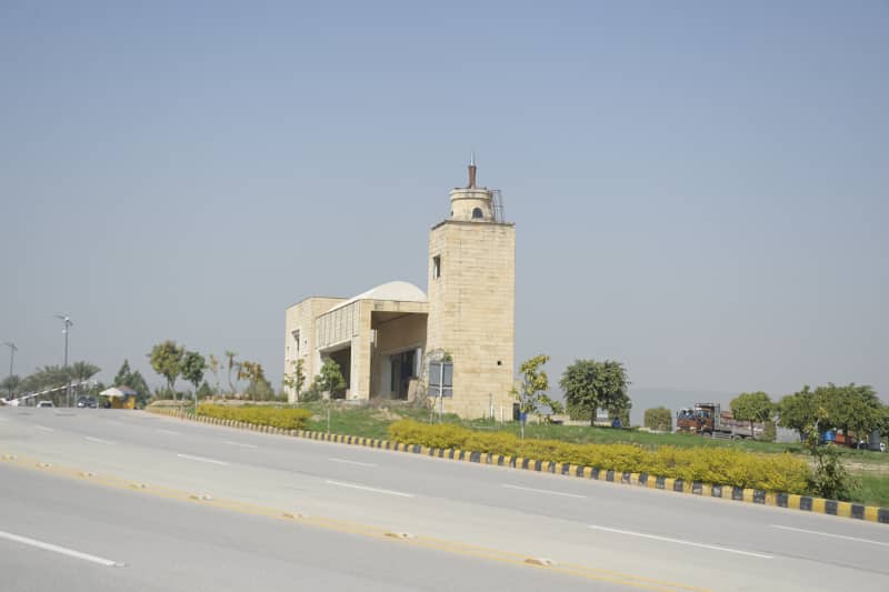 Sector A 10 Marla Plot for Sale Prime Location Luxuries of Living in Bahria Enclave Islamabad 0