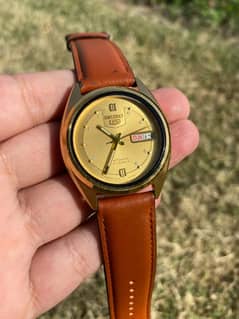 Seiko 5 Vintage Golden Watch