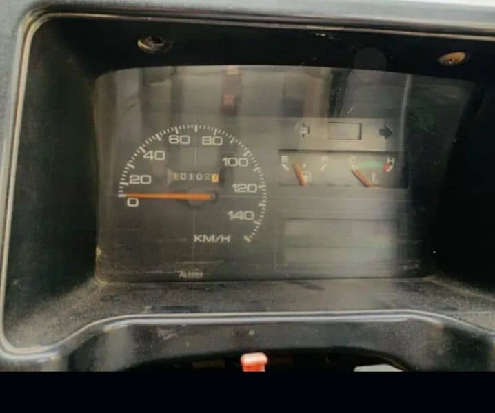 Suzuki Mehran VXR 2005 almost total genuine. o3oo 4/7/4/8/6/2/5 4