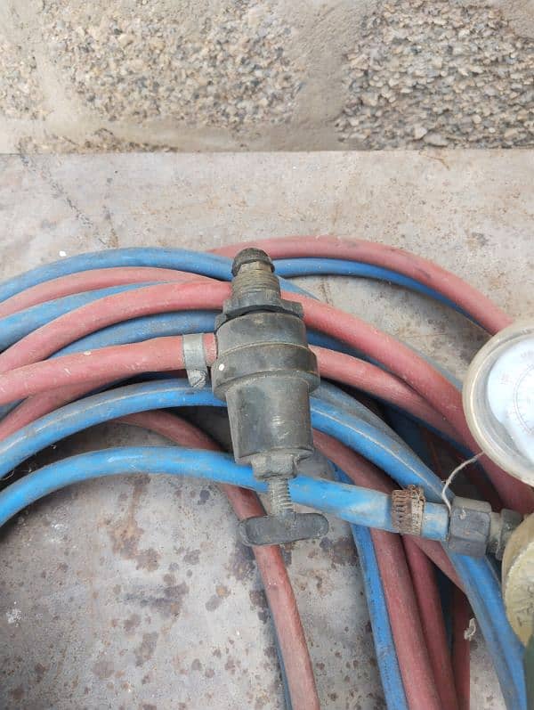 cutting torch and regulator 4