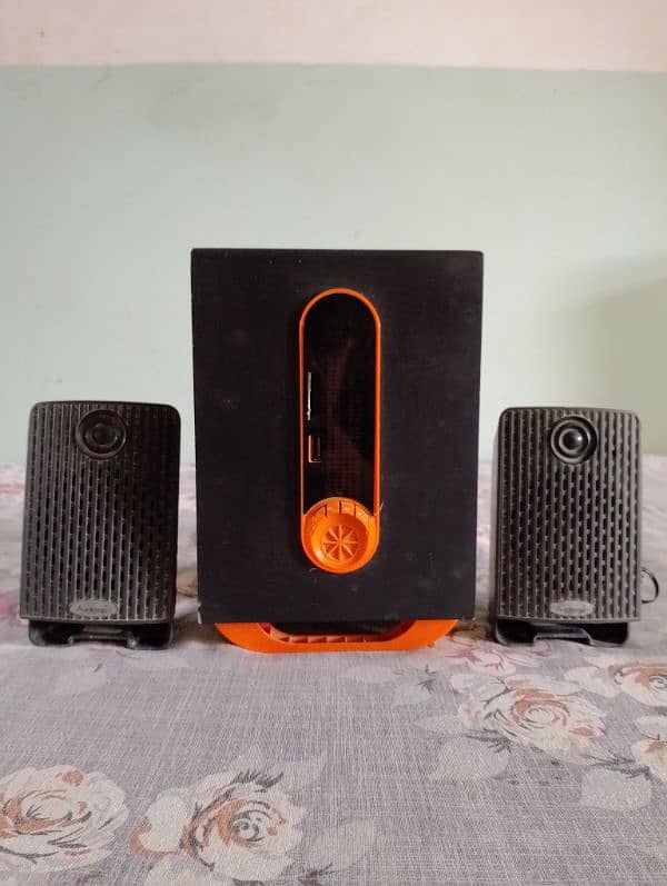 AUDIONIC SPEAKERS 1