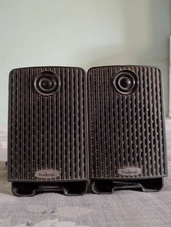 AUDIONIC SPEAKERS 5