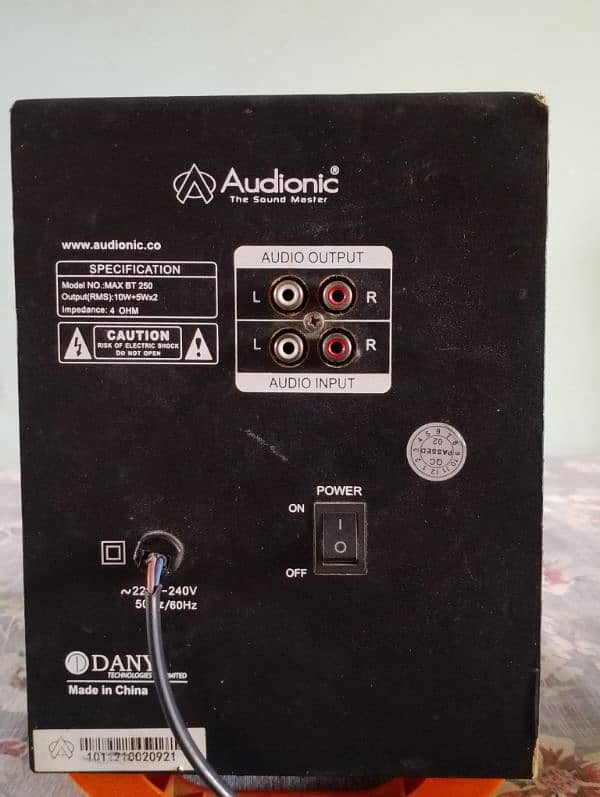 AUDIONIC SPEAKERS 8