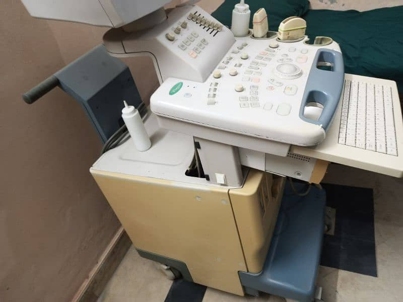 ultrasound Doppler machine like new 3