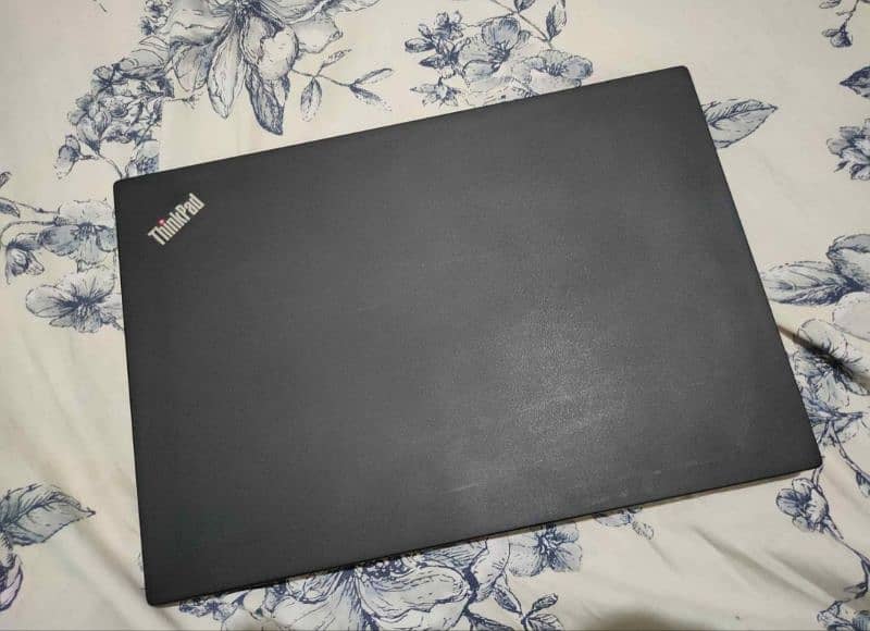 Lenovo ThinkPad T470s with an i5 6th gen 8gb 256gb 7