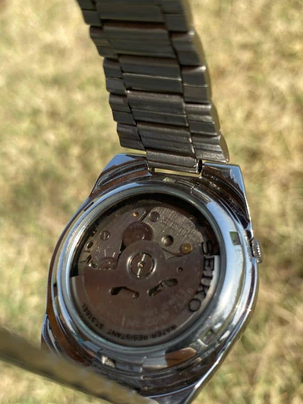 Seiko 5 Black Dial New Condition Watch 2