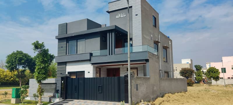 10 MARLA PLOT NEAREST TO PARK AND MASJID WITH ALL DUES PAID OR IN LDA APPROVED AREA FOR SALE IN NLC 4