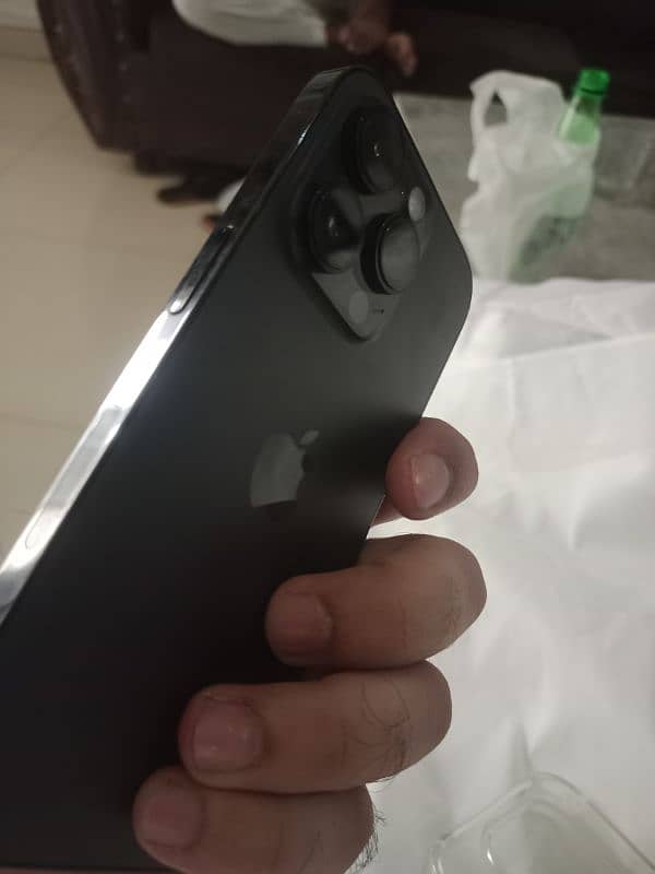 iphone 14 pro jv 1