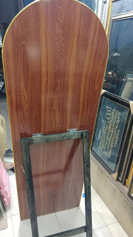Standing mirror 1