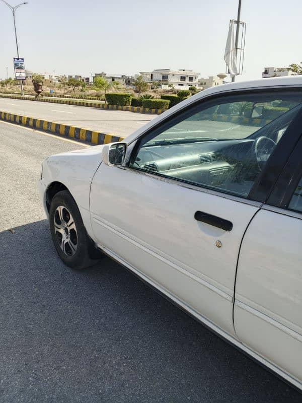 Nissan Sunny 2000/CNG/A. C/Twin Cam 1.5 6