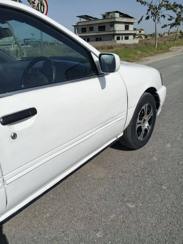 Nissan Sunny 2000/CNG/A. C/Twin Cam 1.5 10