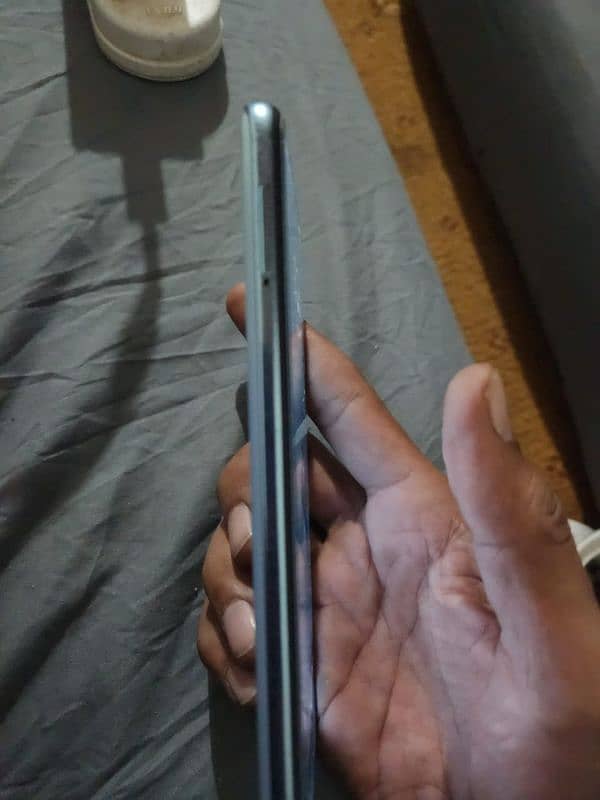 Snapdragon 732 processer 33w fast charger supper amulid display 1
