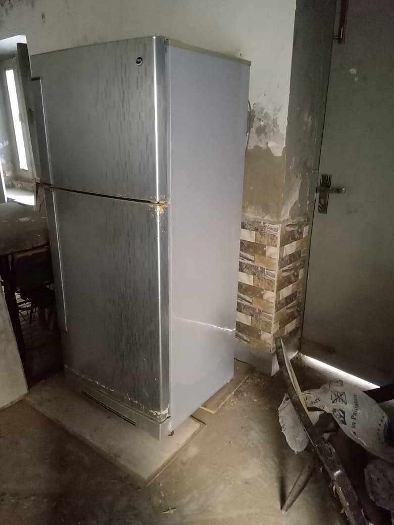 PEL Refridgerator 0