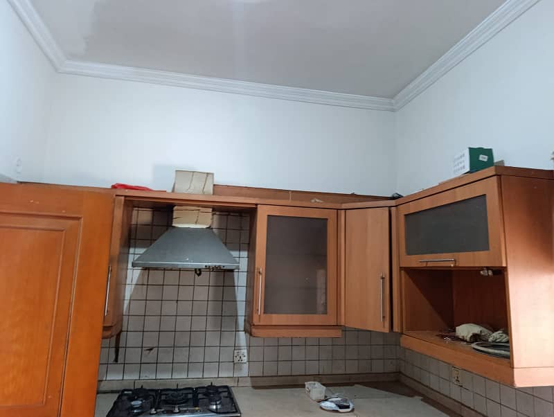 Facing Park 10 Marla Beautiful House Available For Rent in DHA Phase 8 Ex Park view Lahore 8