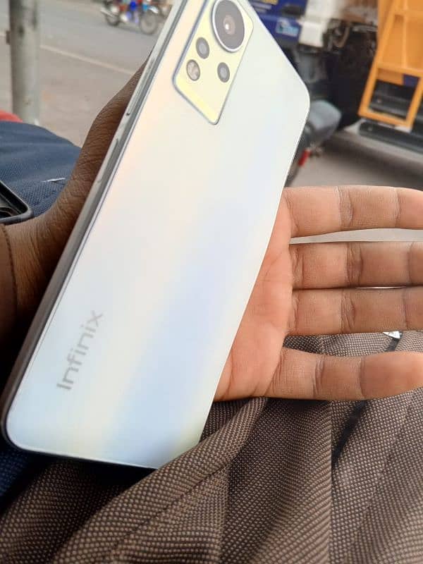 infinix note 11  4/128 3