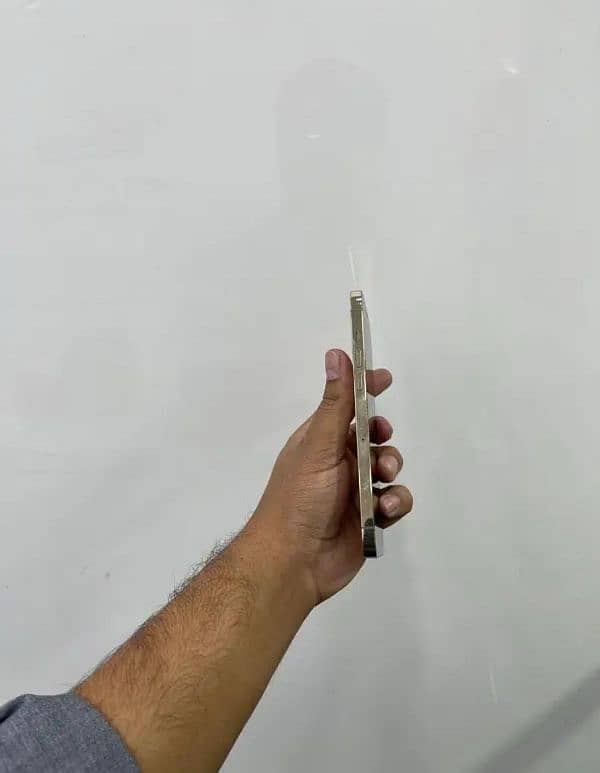 PTA Approved iphone 12 pro max 1