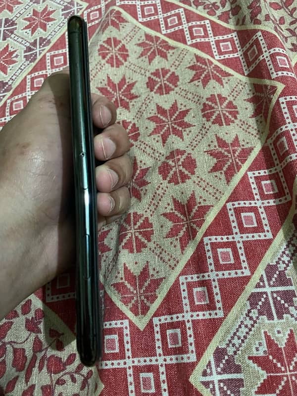 11 pro max PTA Appproved 256 gb 5