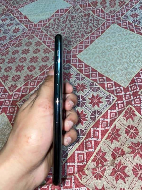 11 pro max PTA Appproved 256 gb 8