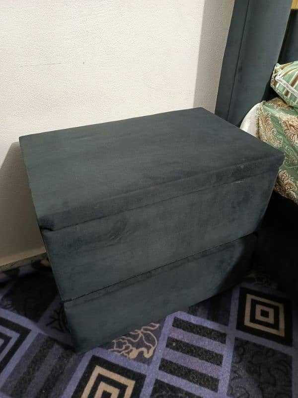 Double bed With side Tables + Dressing Table + Matress 3
