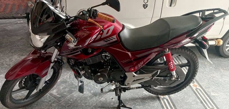 Honda CB 150 F. Model 2024. (Honda in Bikes) total geniune. 4
