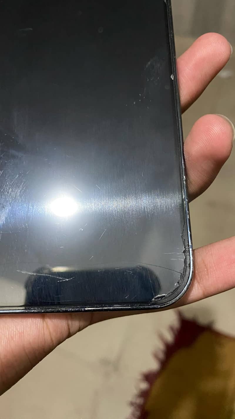 IPhone 13 Pro Max JV 1