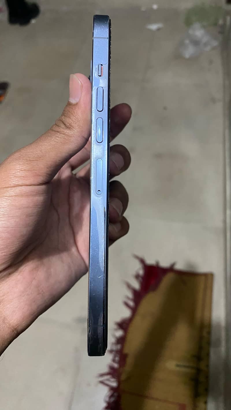 IPhone 13 Pro Max JV 3
