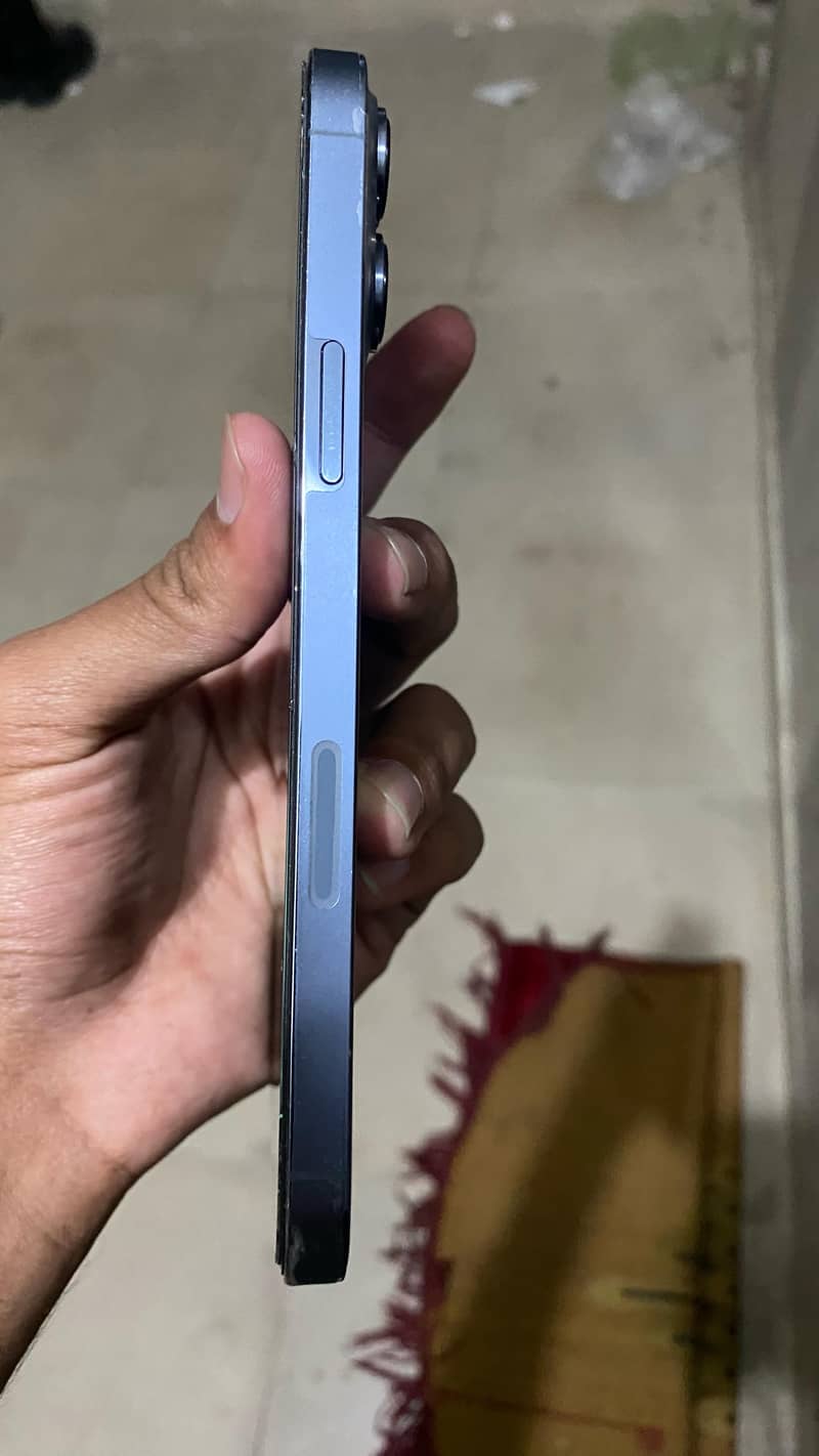 IPhone 13 Pro Max JV 6
