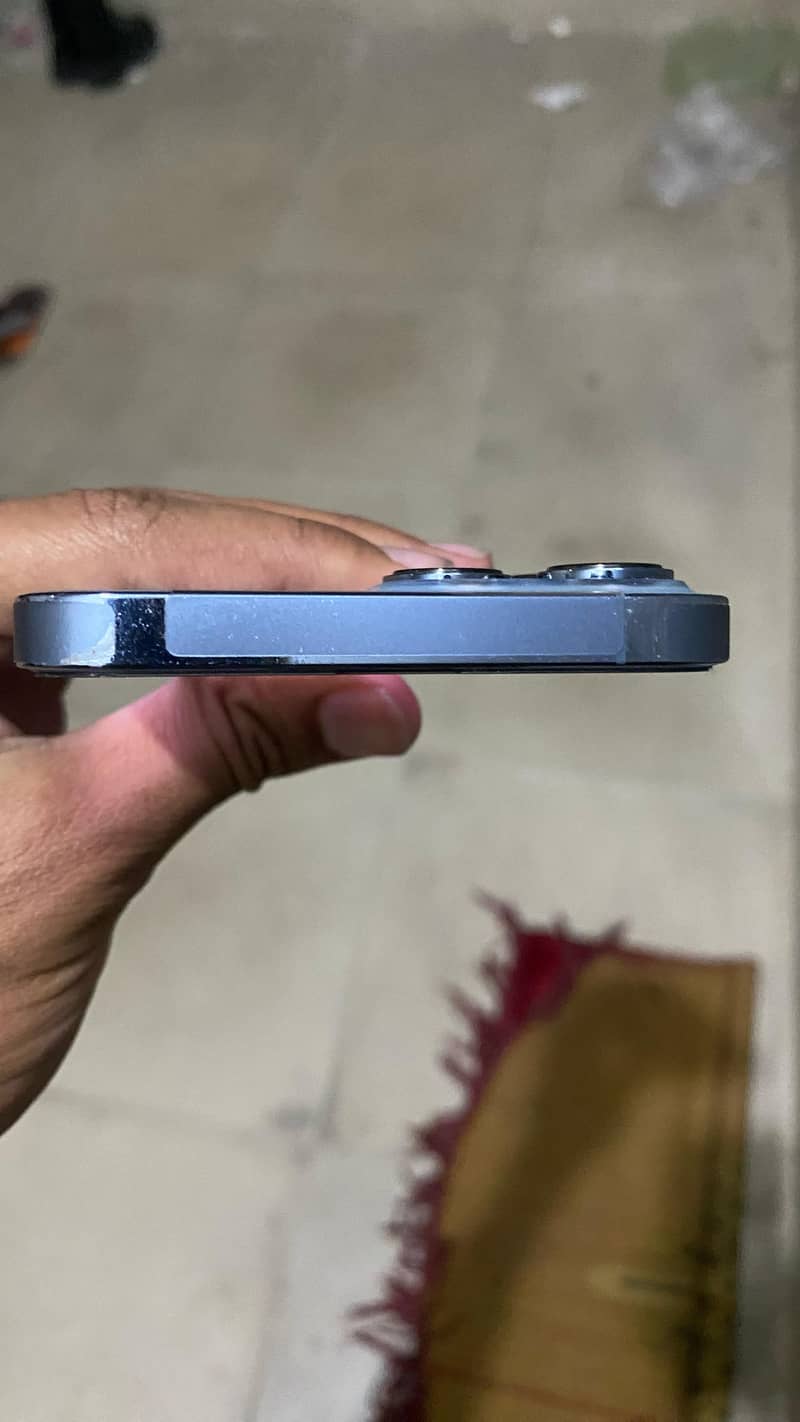 IPhone 13 Pro Max JV 8