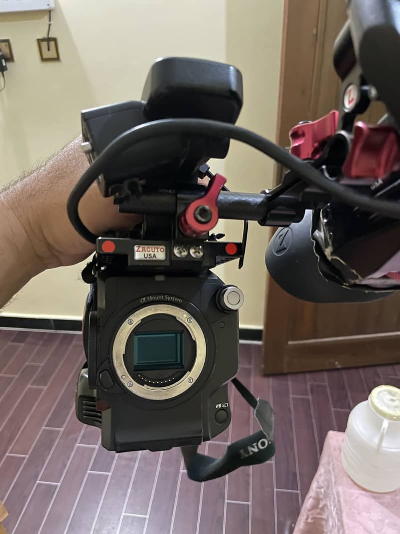 SONY PXW- FS5 4K full HDMI Camera 1