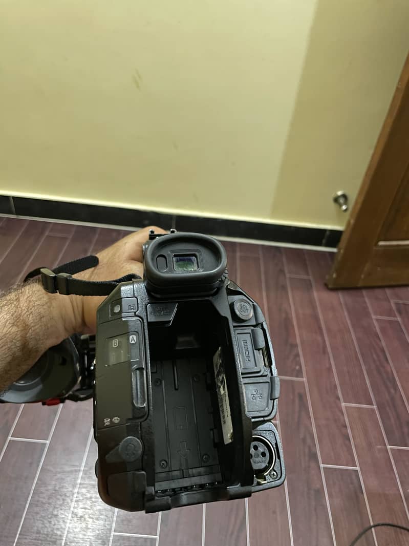 SONY PXW- FS5 4K full HDMI Camera 2