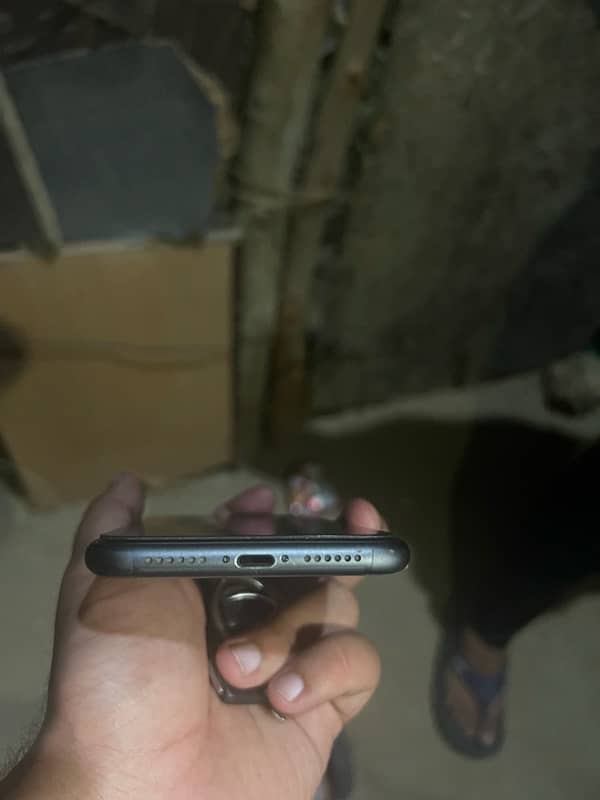 IPHONE 11  NON PTA JV 3