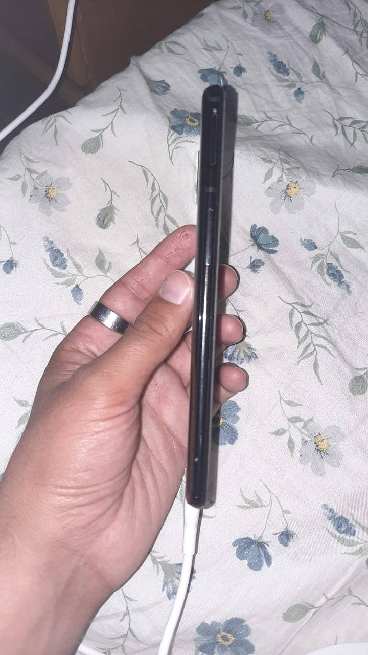 One Plus 6T 4