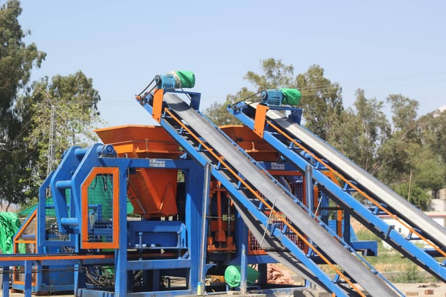Automatic Block Making Machine in Lahore – Tufftile making machine 3