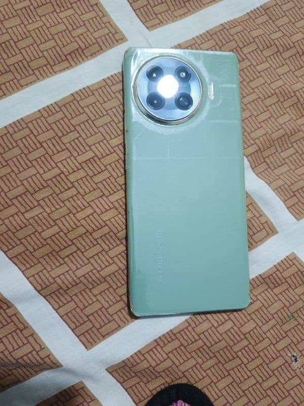 Tecno Spark 20 Pro Plus 0
