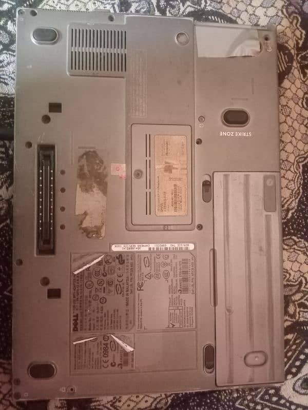 Dell latitude D620 Core (TM)°2  64 GB ssd laptop 3