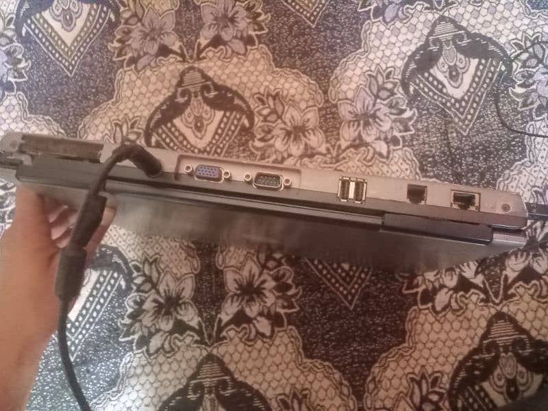 Dell latitude D620 Core (TM)°2  64 GB ssd laptop 4