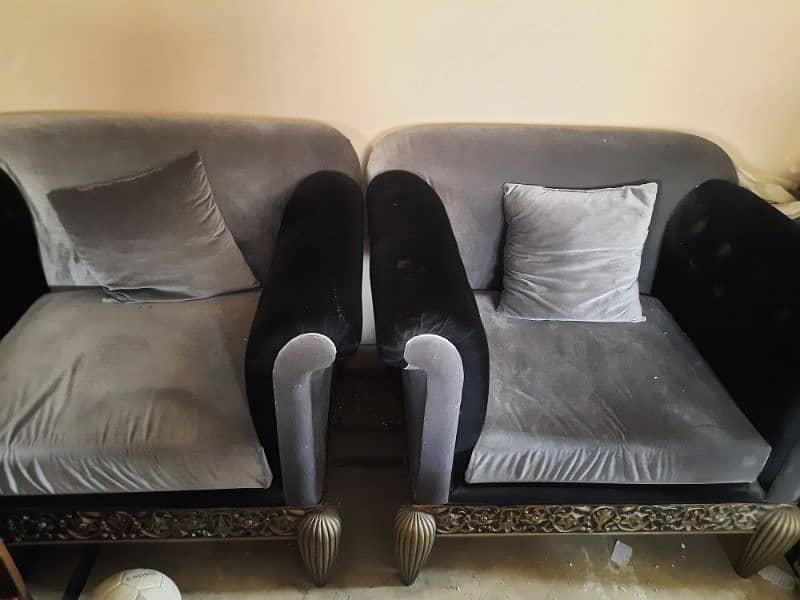 Brand new Sofa Set with Center and Corner Tables 5