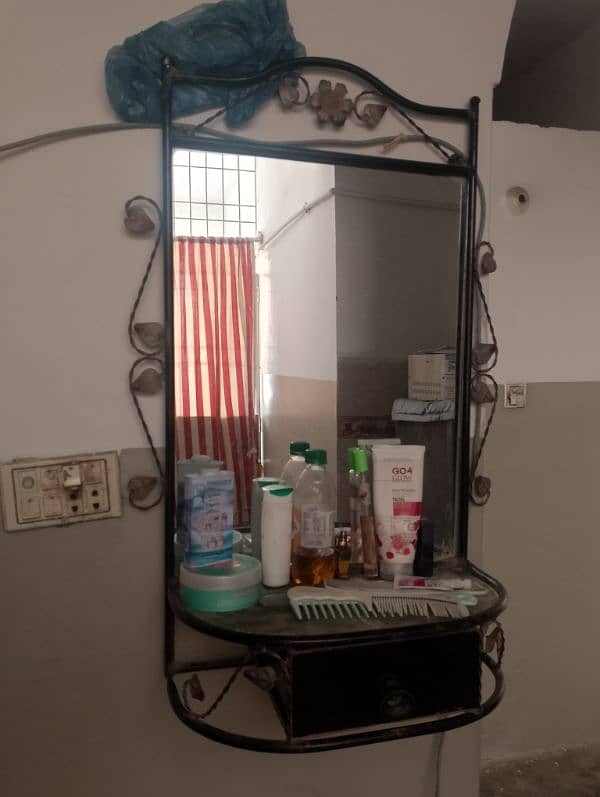 Iron wall mirror frame complete and urgent sale due to shifting 0
