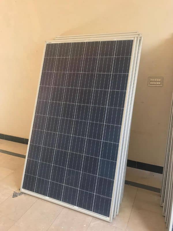 BLD SOLAR 260 WATTS 14 PLATES CONDITION NEW 10/10 6