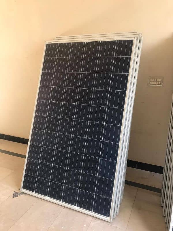 BLD SOLAR 260 WATTS 14 PLATES CONDITION NEW 10/10 7
