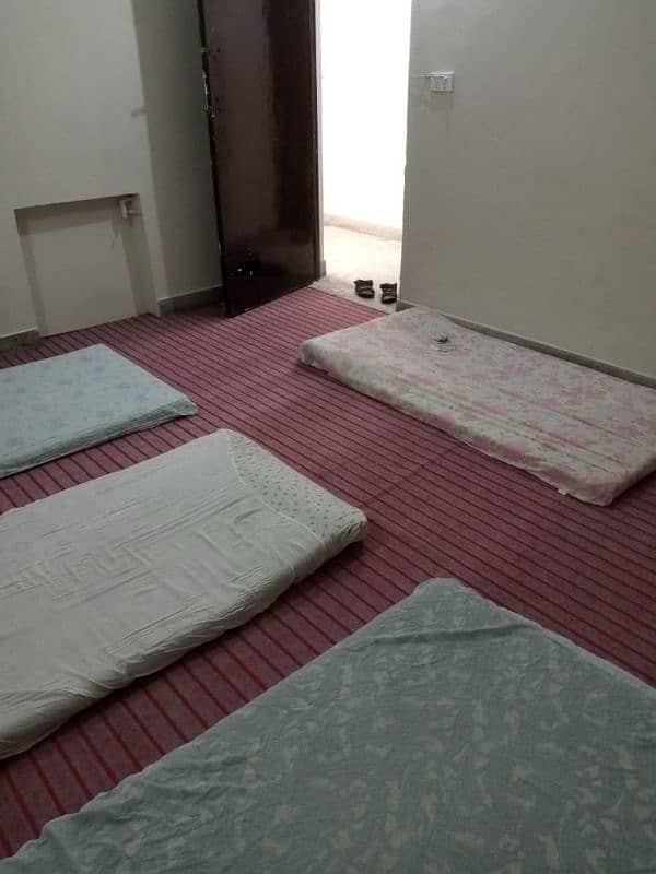 BOYS HOSTEL FOR KIPS 30A, CRESCENT COLLEGE,JINNAH HOSPITAL, SKANS,FAST 14